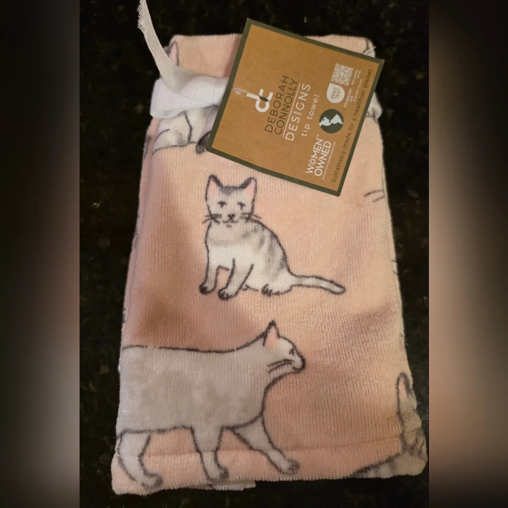 Deborah Connolly 2 Pack Fingrrtip Towels 18